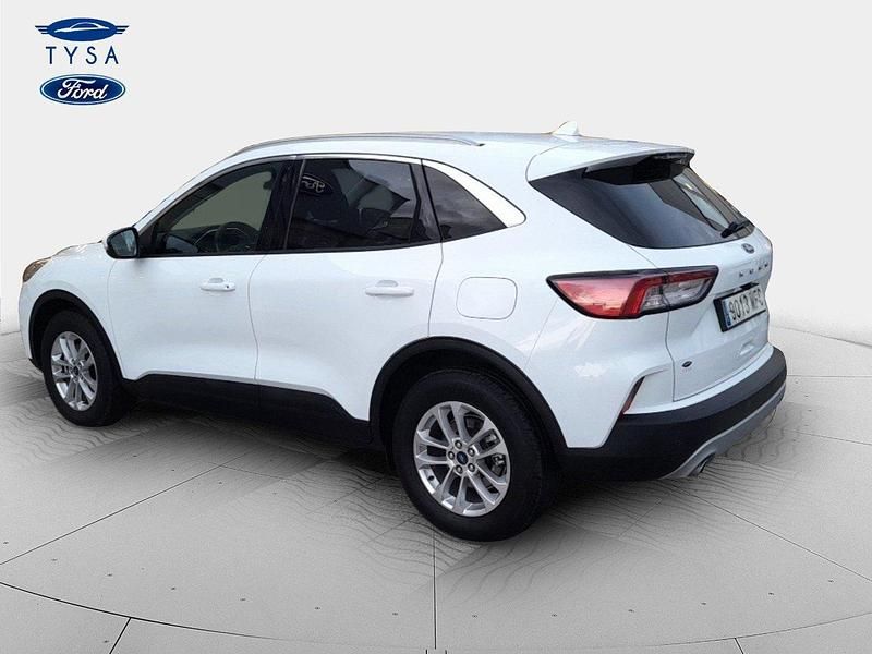 Usado Ford Kuga Titanium 190 CV (139 kW) 2023 Blanco SUV