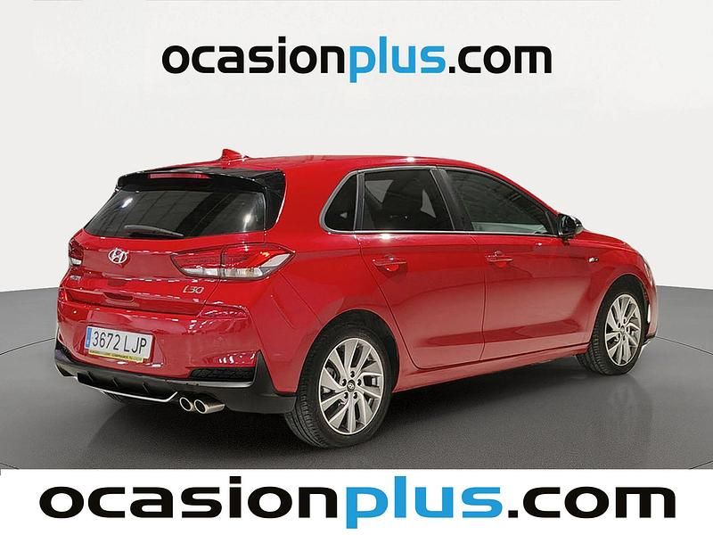 Usado Hyundai i30 N Line 120 CV (88 kW) 2020 Rojo Utilitario