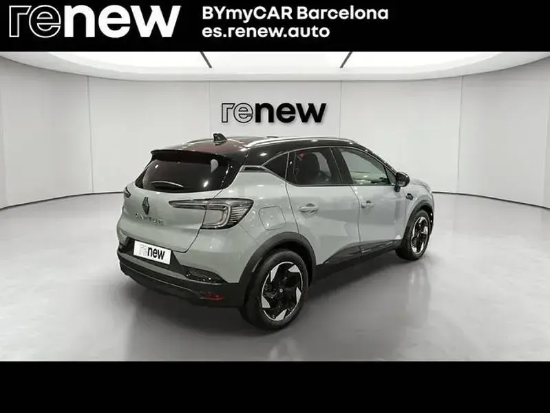 Usado Renault Captur Techno 100 CV (73 kW) 2025 Gris / plata SUV