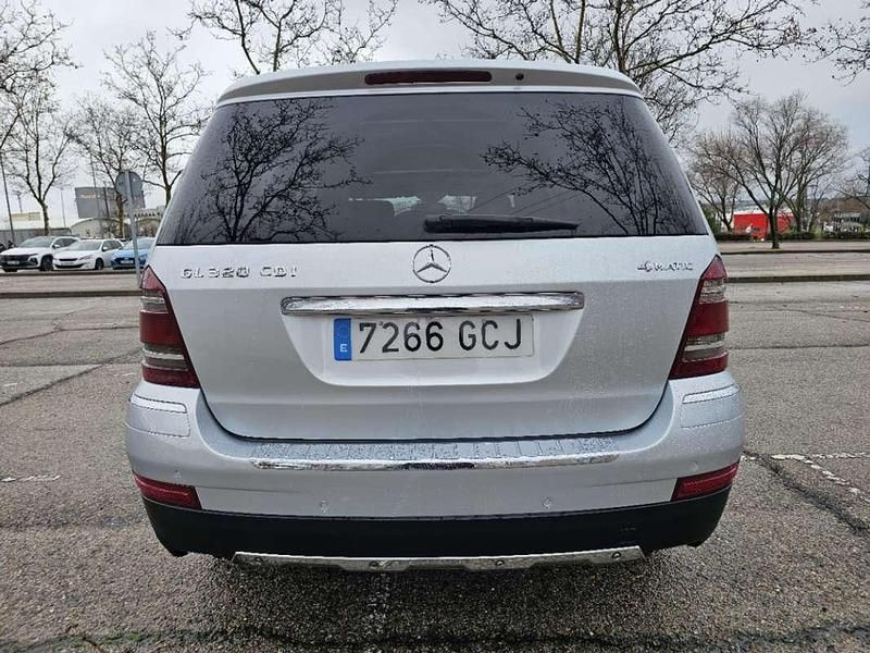 Usado Mercedes GL320 224 CV (164 kW) 2008 Plateado SUV