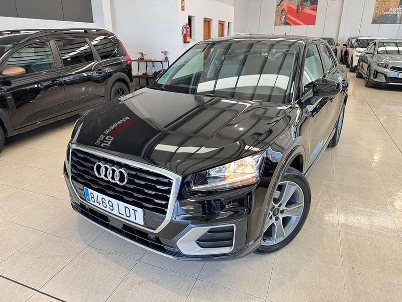 Usado Audi Q2 Design 116 CV (85 kW) 2020 Negro SUV