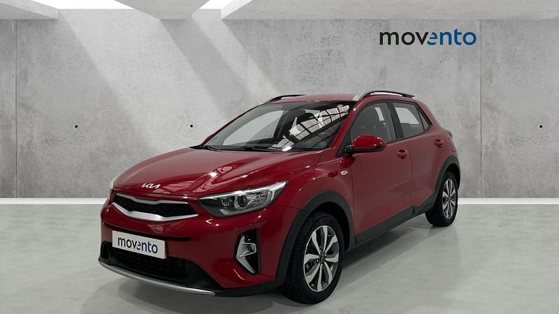 Usado Kia Stonic 100 CV (73 kW) 2021 Rojo SUV