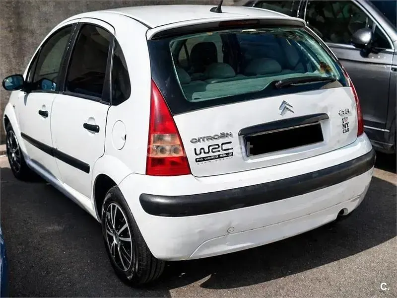 Usado Citroën C3 61 CV (44 kW) 2004 Blanco Berlina