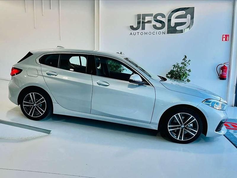 Occasion BMW 116 116 PK (85 kW) 2020 Zilver Hatchback