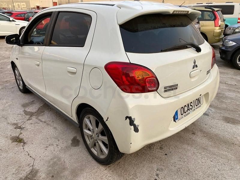 Usado Mitsubishi Space Star Motion 80 CV (58 kW) 2015 Blanco Berlina