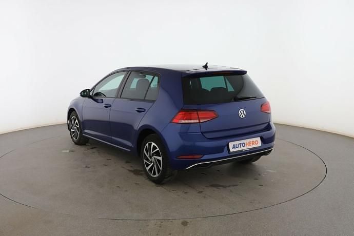 Usado VW Golf VII Advance 115 CV (84 kW) 2019 Azul Berlina