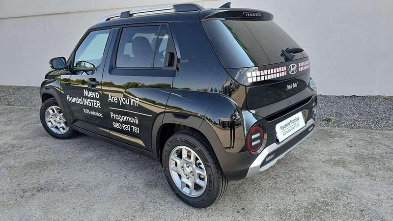 Nuevo Hyundai Inster 85 kW (116 CV) 2025 Negro Utilitario