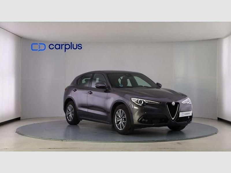 Usado Alfa Romeo Stelvio Super 160 CV (117 kW) 2022 Gris SUV