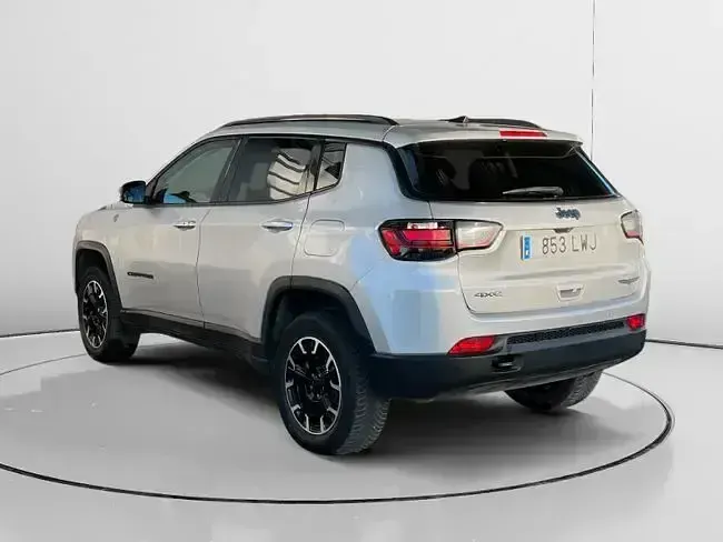 Käytetty Jeep Compass Trailhawk 240 HP (176 kW) 2022 Harmaa Katumaasturi