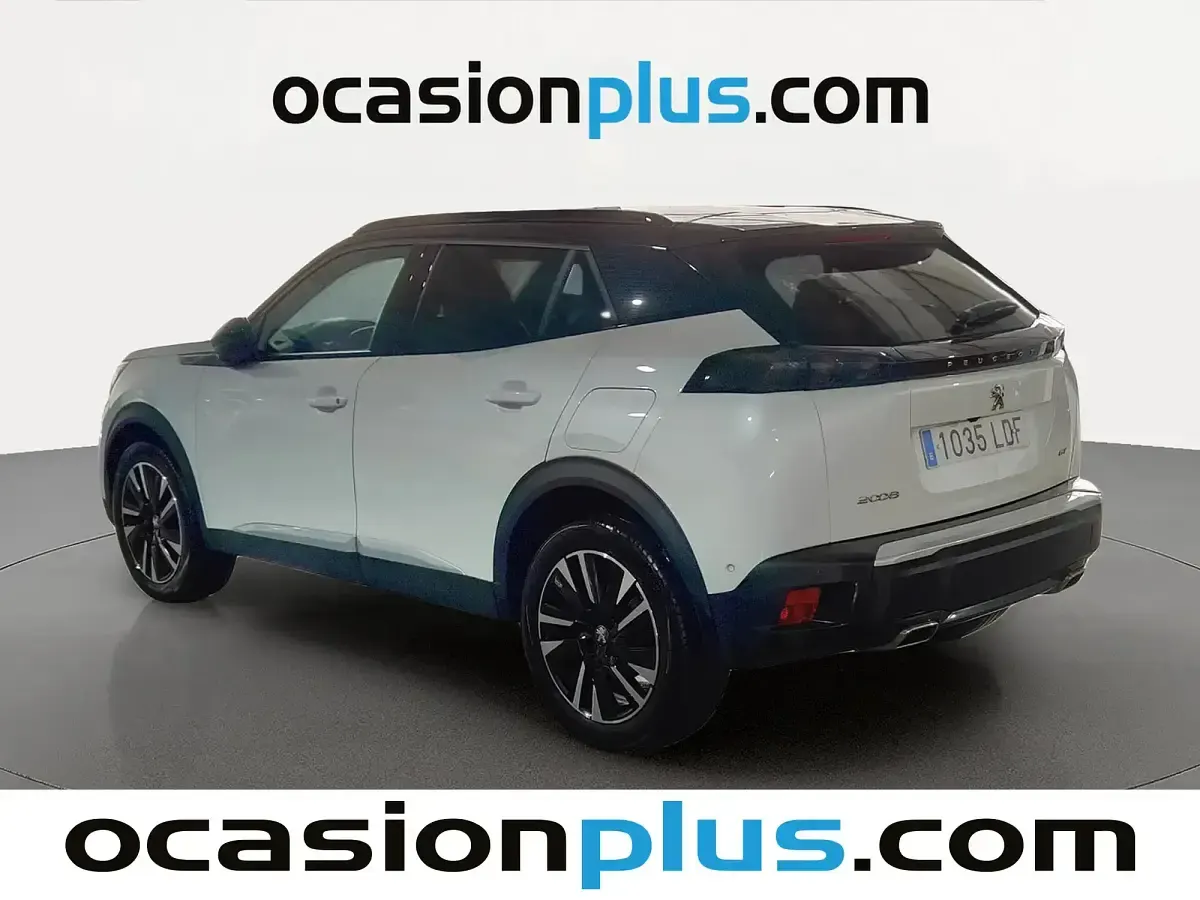 Usado Peugeot 2008 GT 155 CV (114 kW) 2019 Blanco SUV