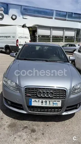 Usado Audi A4 140 CV (102 kW) 2007 Gris / plata Berlina