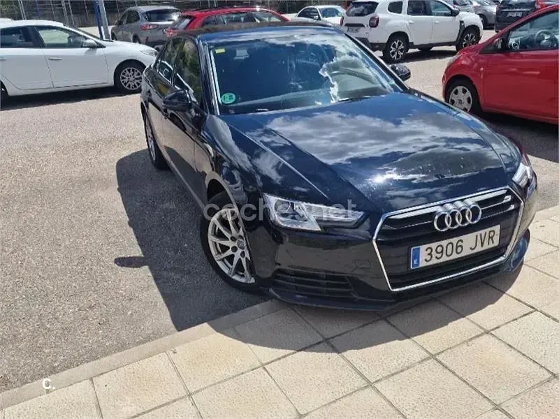 Usado Audi A4 150 CV (110 kW) 2016 Negro Berlina