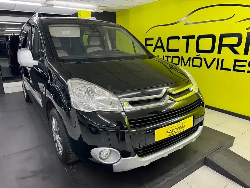Usado Citroën Berlingo 112 CV (82 kW) 2012 Negro Monovolumen