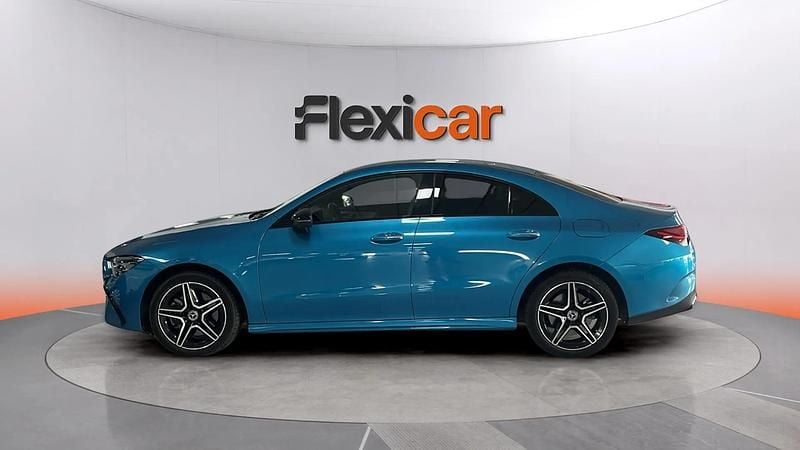 Usado Mercedes CLA250e 218 CV (160 kW) 2024 Azul Berlina