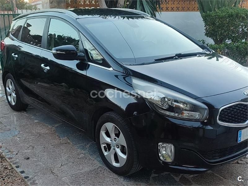 Usado Kia Carens 135 CV (99 kW) 2015 Negro Monovolumen