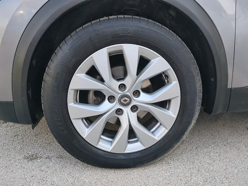 Usado Renault Captur Zen 90 CV (66 kW) 2021 Gris SUV