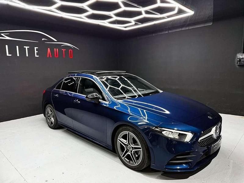 Usado Mercedes A200 150 CV (110 kW) 2021 Azul Berlina