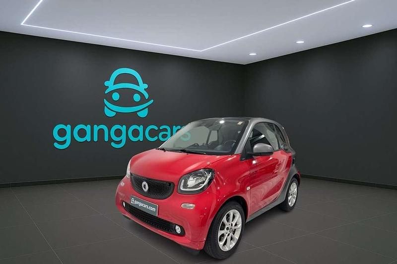 Rojo Usado 2019 Smart ForTwo Coupé Coupe | 10.990 € (Precio justo) - Imagen 1/4
