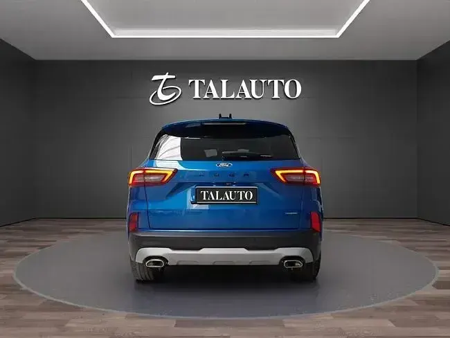 Usado Ford Kuga Active 180 CV (132 kW) 2024 Azul SUV