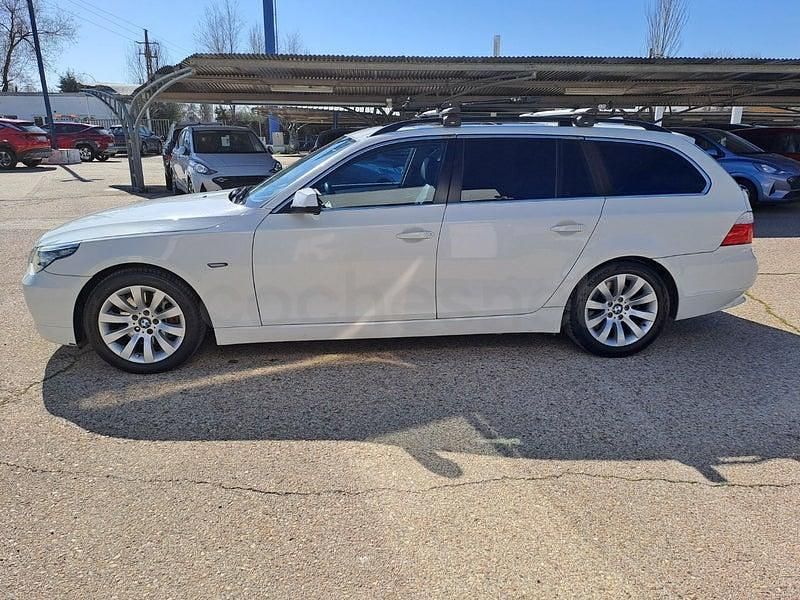 Usado BMW 520 177 CV (130 kW) 2009 Blanco Familiar