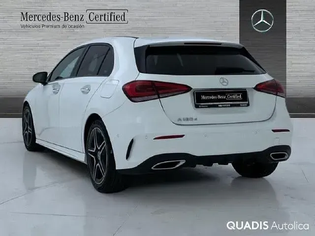 Usado Mercedes A180 116 CV (85 kW) 2022 Blanco polar