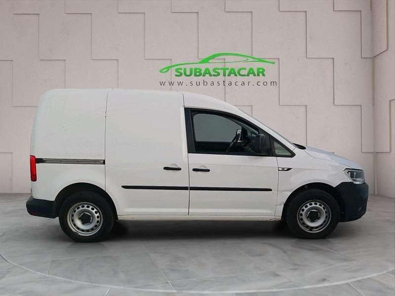 Usado VW Caddy 75 CV (55 kW) 2019 Blanco Monovolumen