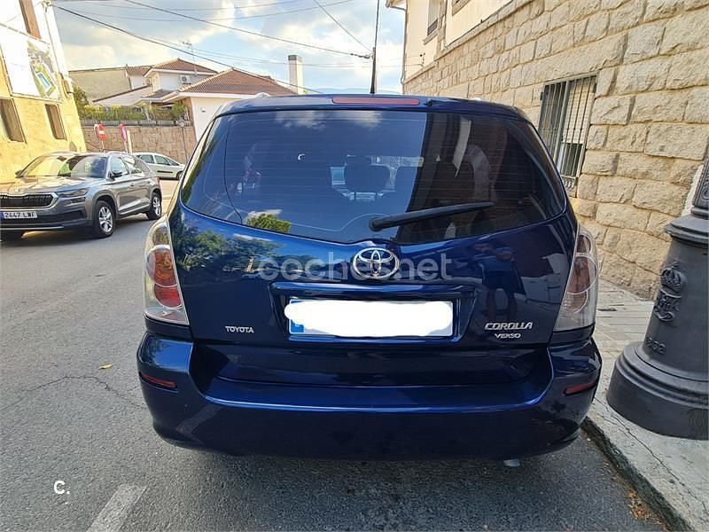 Usado Toyota Corolla Verso Sol 116 CV (85 kW) 2004 Azul Monovolumen