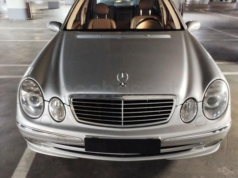 Gris / plata Usado 2003 Mercedes E320 Elegance Berlina | 6500 € (Buen precio) - Imagen 1/4