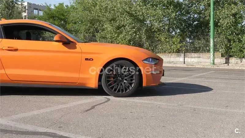 Usado Ford Mustang GT 450 CV (330 kW) 2021 Naranja Coupe