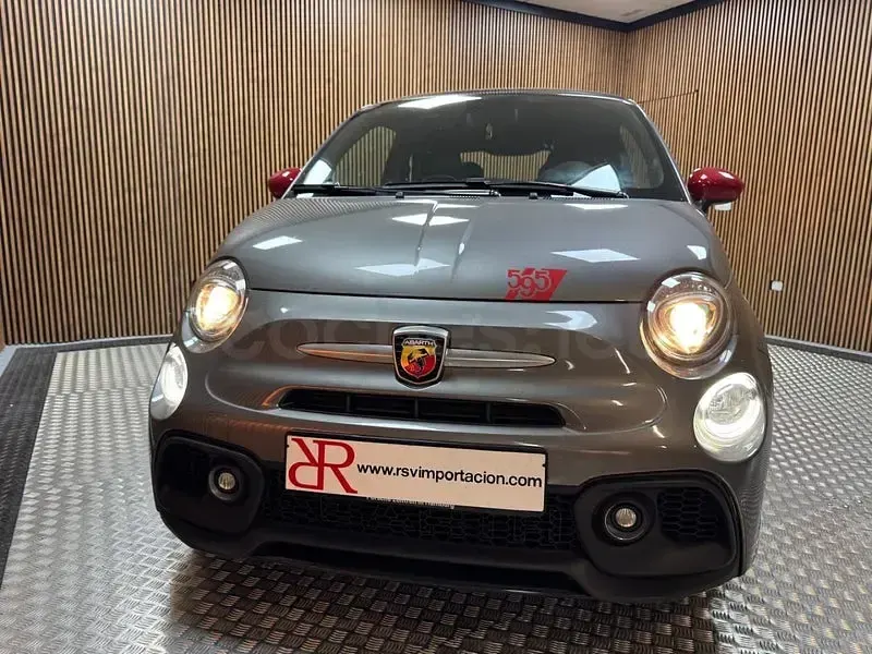 Usado Abarth 595 165 CV (121 kW) 2022 Gris / plata Berlina