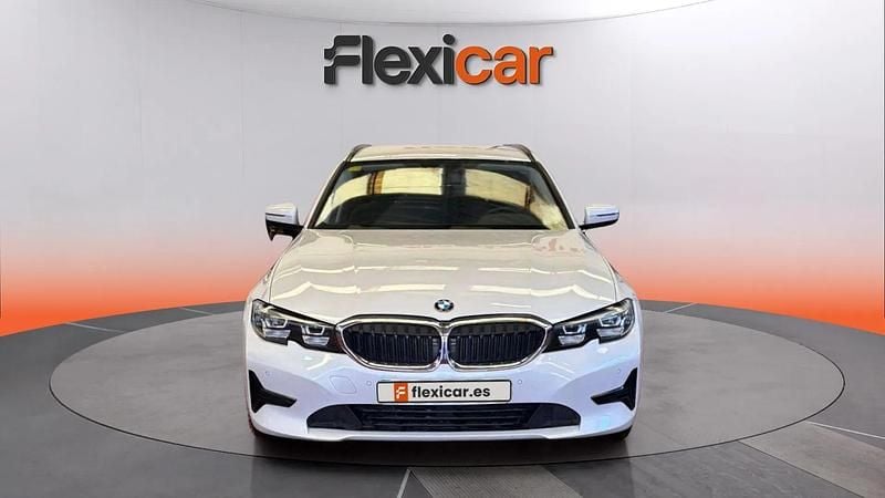 Usado BMW 320e 190 CV (139 kW) 2020 Blanco Familiar