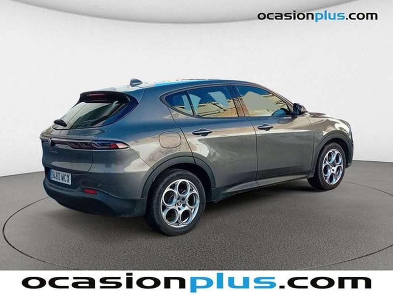 Usado Alfa Romeo Tonale Sprint 2022 Gris SUV