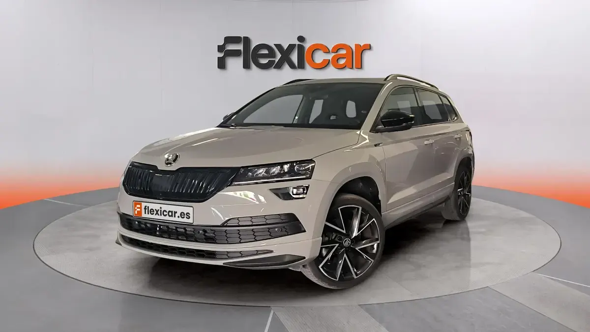 Usado Skoda Karoq Style 150 CV (110 kW) 2022 Verde SUV