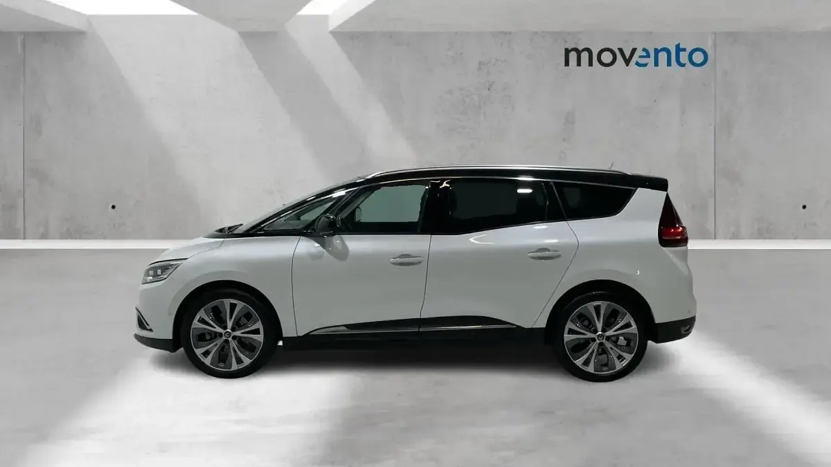 Usado Renault Scénic Zen 120 CV (88 kW) 2020 Blanco Monovolumen