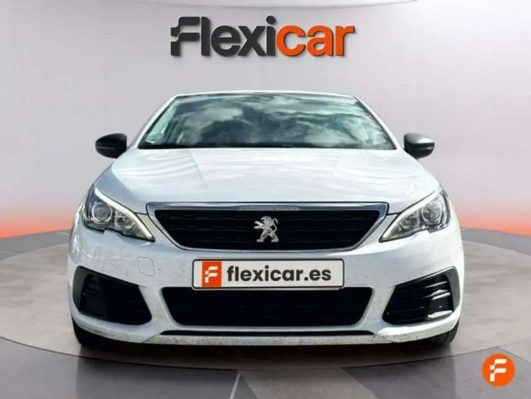 Usado Peugeot 308 Active 99 CV (72 kW) 2020 Blanco Utilitario