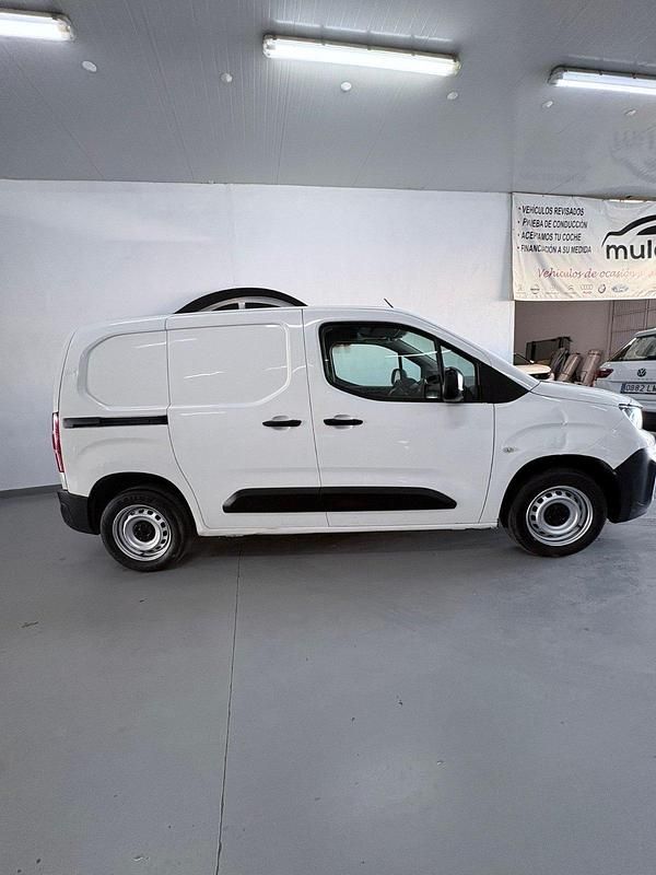 Usado Peugeot Partner 100 CV (73 kW) 2021 Blanco Monovolumen