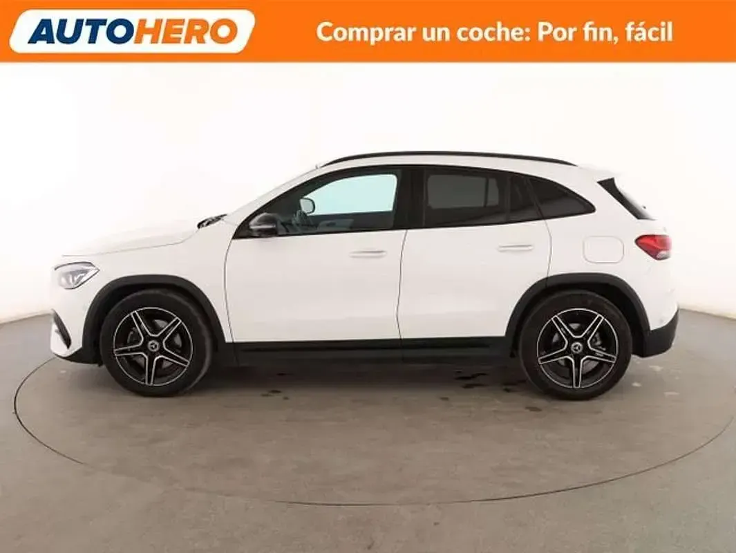 Usado Mercedes GLA200 AMG line 150 CV (110 kW) 2020 Blanco SUV
