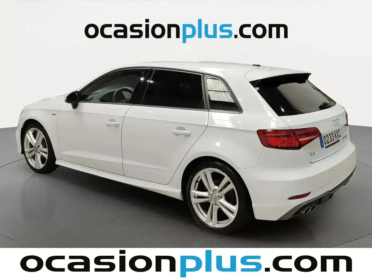 Usado Audi A3 S-Line 150 CV (110 kW) 2019 Blanco Berlina