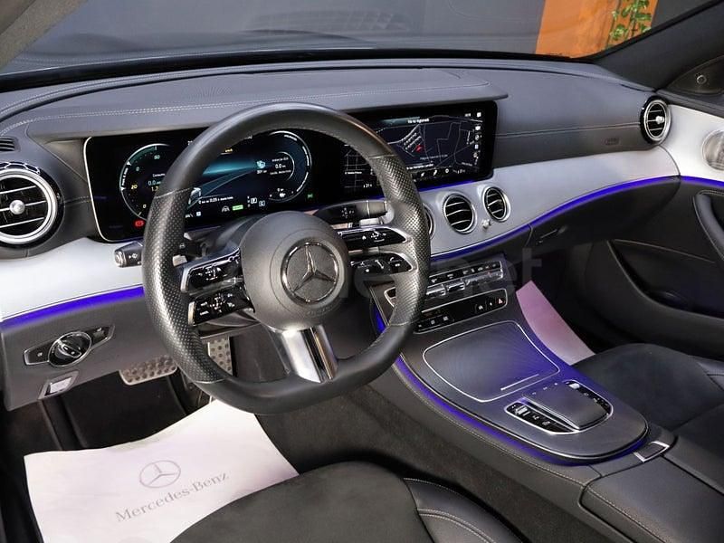 Usado Mercedes E300 306 CV (225 kW) 2022 Negro Familiar