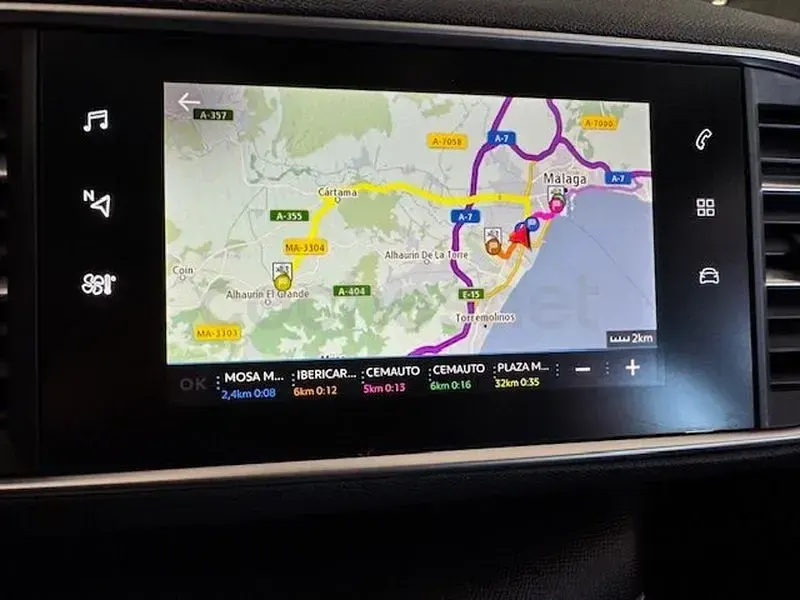 Usado Peugeot 308 SW Access 110 CV (80 kW) 2019 Negro Familiar