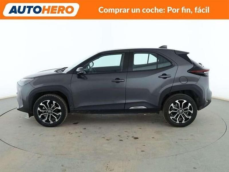 Usado Toyota Yaris Cross Active 116 CV (85 kW) 2022 Gris SUV