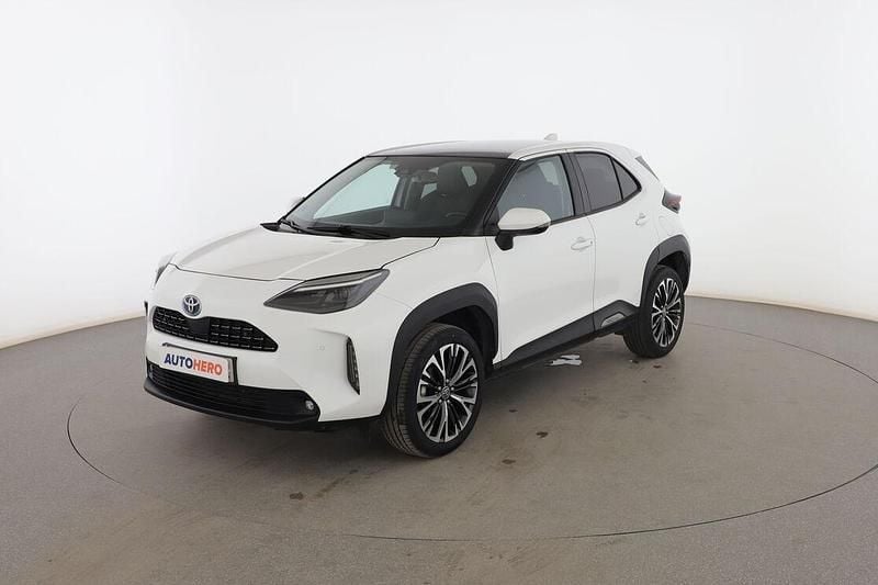 Blanco Usado 2022 Toyota Yaris Cross Style SUV | 25.899 € (Precio justo) - Imagen 1/3