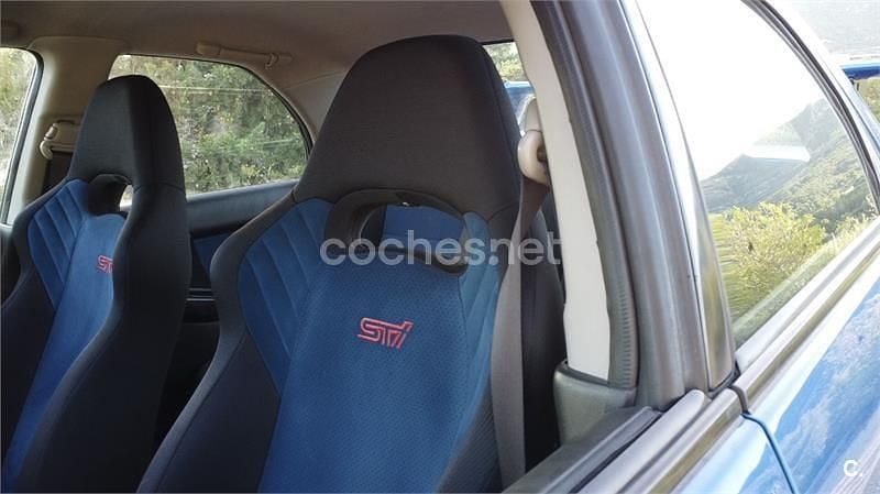 Usado Subaru Impreza 265 CV (194 kW) 2002 Azul Berlina