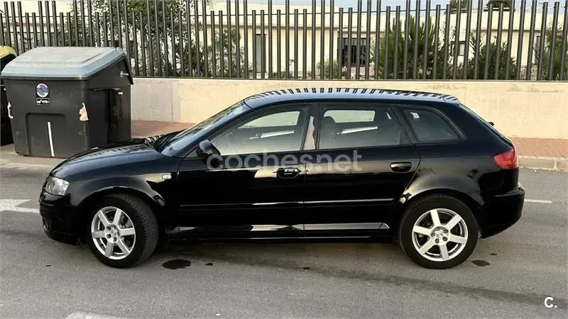 Usado Audi A3 Ambition 140 CV (102 kW) 2007 Negro Utilitario