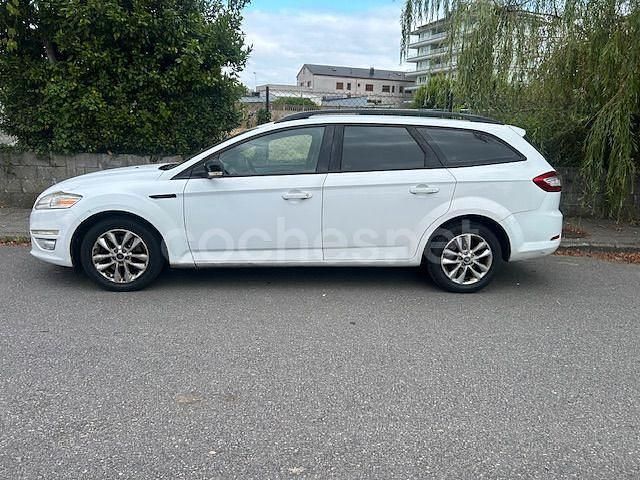 Blanco Usado 2011 Ford Mondeo Trend Familiar | 4999 € (Precio justo) - Imagen 1/4