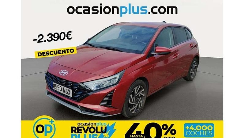 Usado Hyundai i20 101 CV (74 kW) 2024 Rojo Utilitario