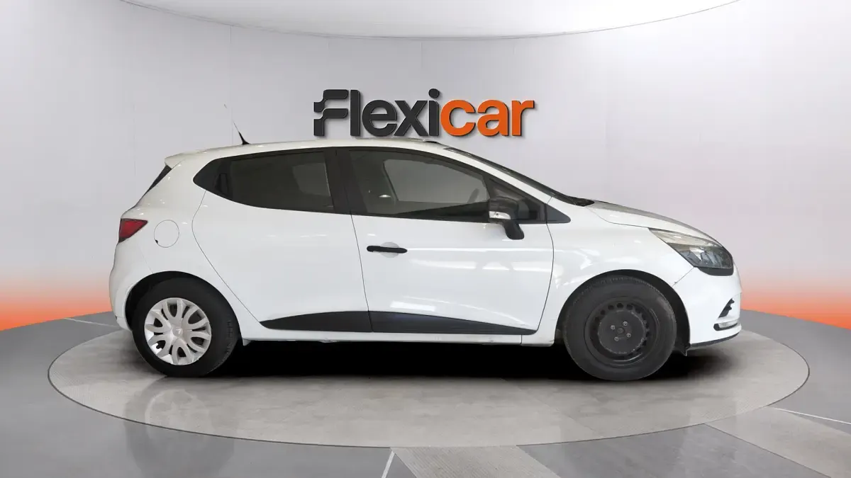 Usado Renault Clio IV Business 76 CV (55 kW) 2019 Blanco Berlina