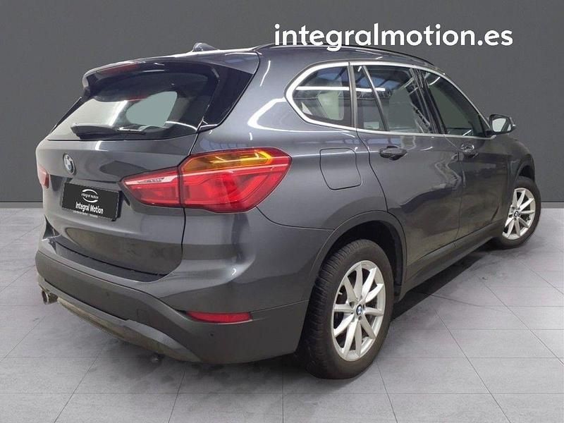 Usado BMW X1 115 CV (84 kW) 2021 Gris SUV