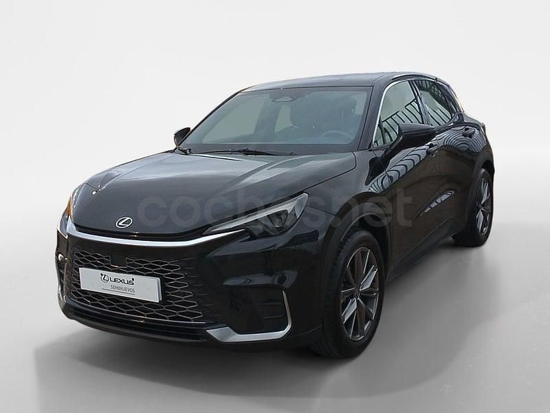 Usado Lexus LBX 136 CV (100 kW) 2025 Negro SUV