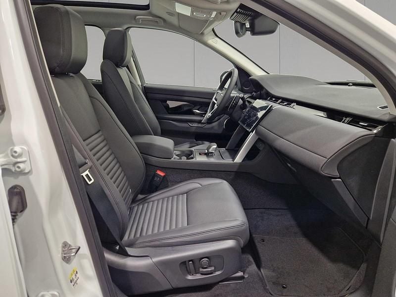 Usado Land Rover Discovery Sport 269 CV (197 kW) 2026 Fuji white SUV